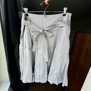 LIKE NEW Silver Pleated Bow Cotton Midi Skirt